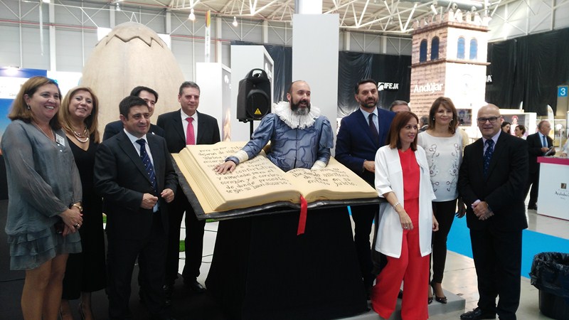 El Gobierno de Castilla-La Mancha promociona los atractivos turísticos de la región y el IV Centenar