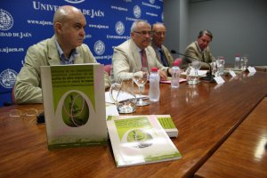 Investigadores de la UJA demuestran la eficacia del aceite de oliva frente al c�ncer